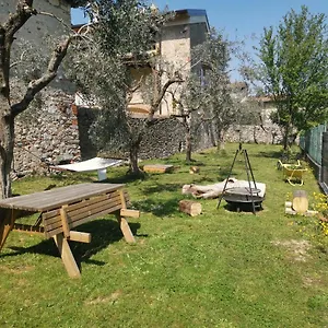 La Casetta Nel Borgo Nascosto - House With Private Garden Ferienhaus