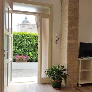 A Casa Di Clementina Raffa